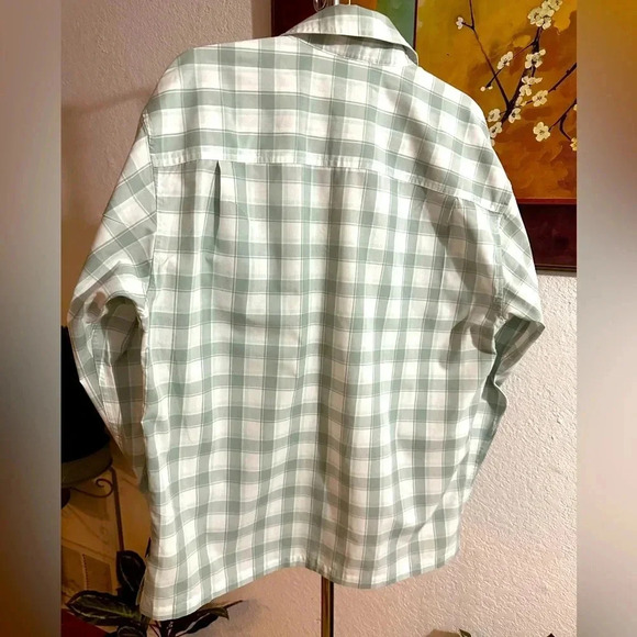 Patagonia button down shirt size M - Picture 3 of 10